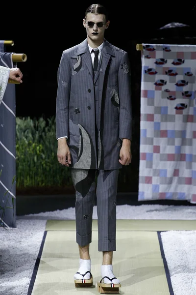 Look 4